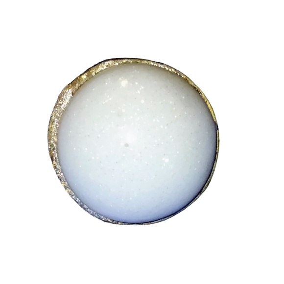 White Stone Cocktail Ring - Picture 2 of 4